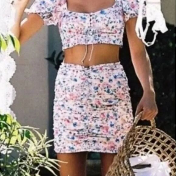 Closet Sale, get HALF off everything. Prices are already great!! - Picture 6 of 12